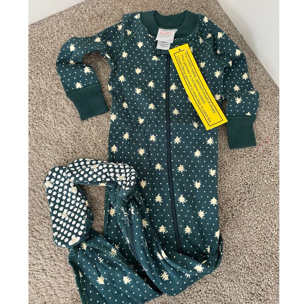 NWT Hanna Andersson Holiday Footed Pajamas Baby 12-18M Green Stars Christmas